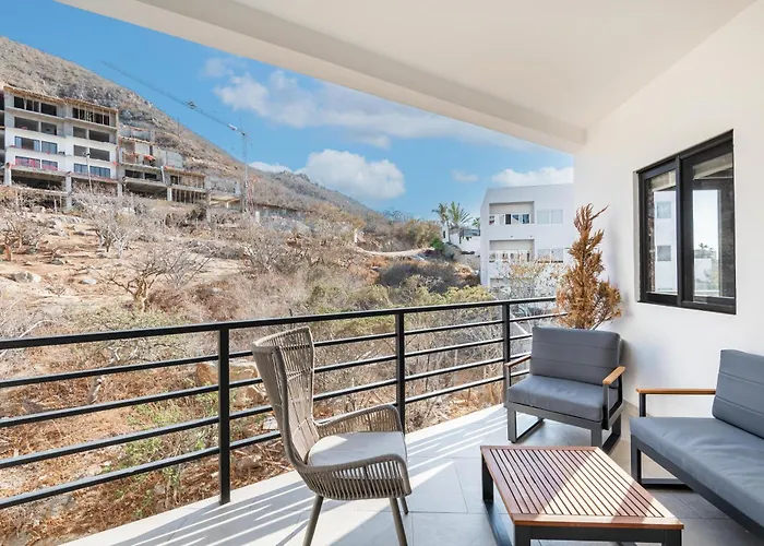 Casa Estela | 2br, Pool & Private Bbq Balcony * Cabo San Lucas